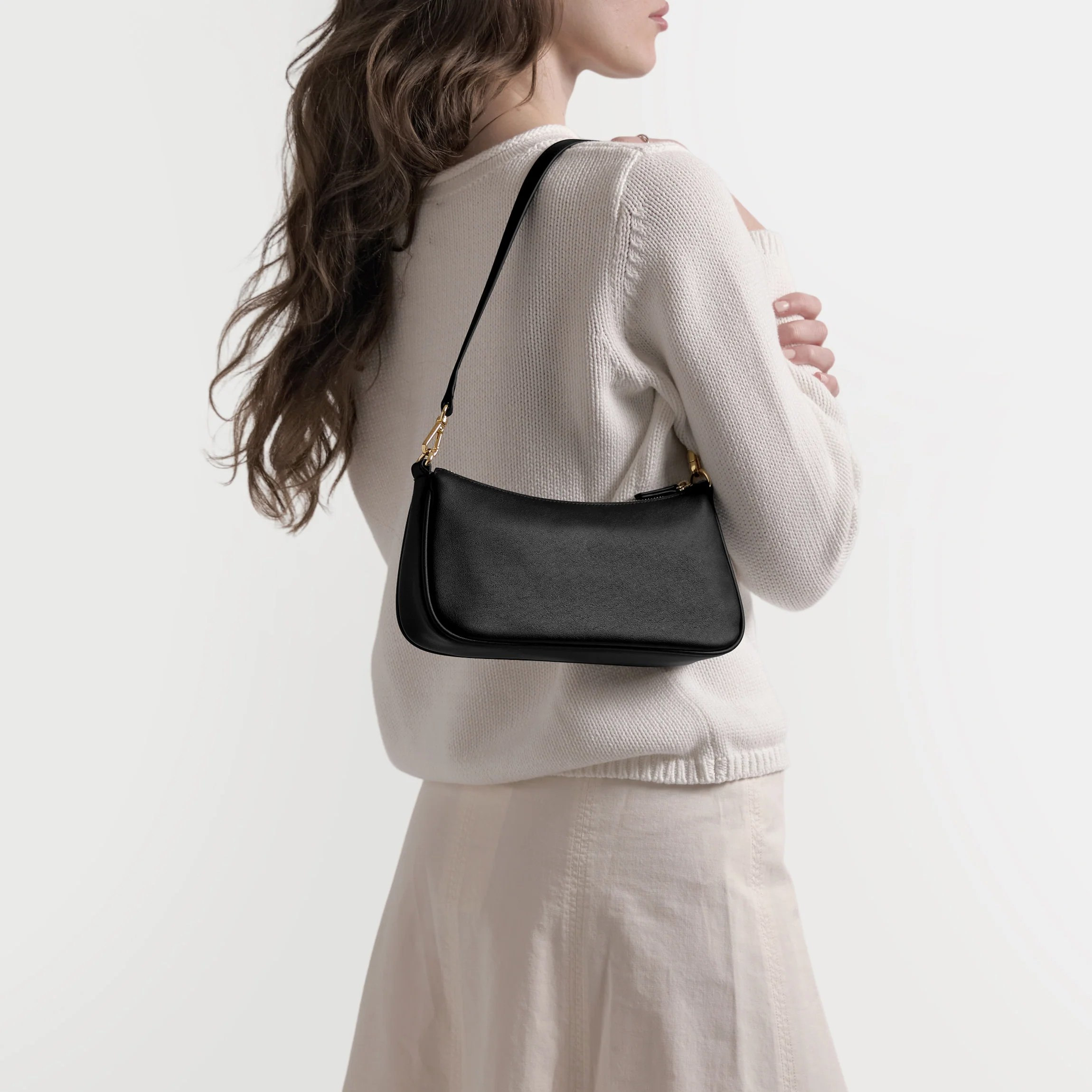 Greta Chain Small Pochette Black Onyx - Image 3