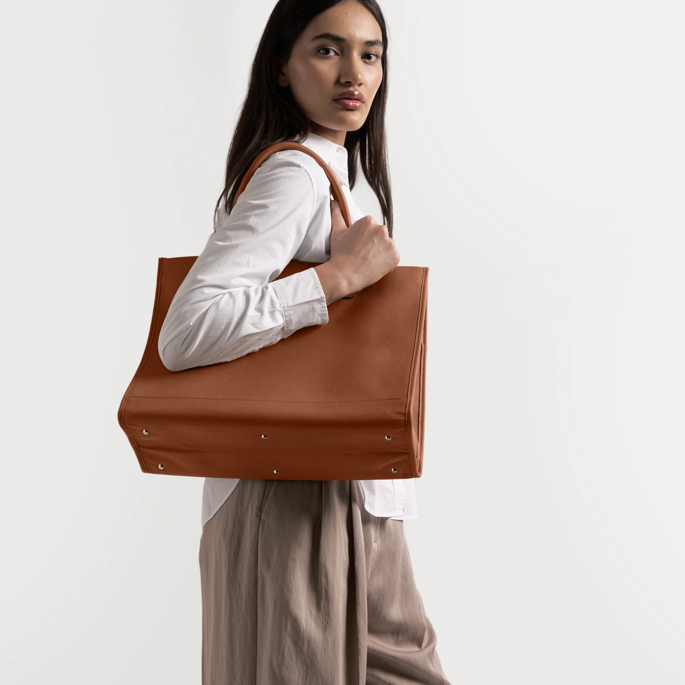Kress XL Tote Saddle Brown - Image 2