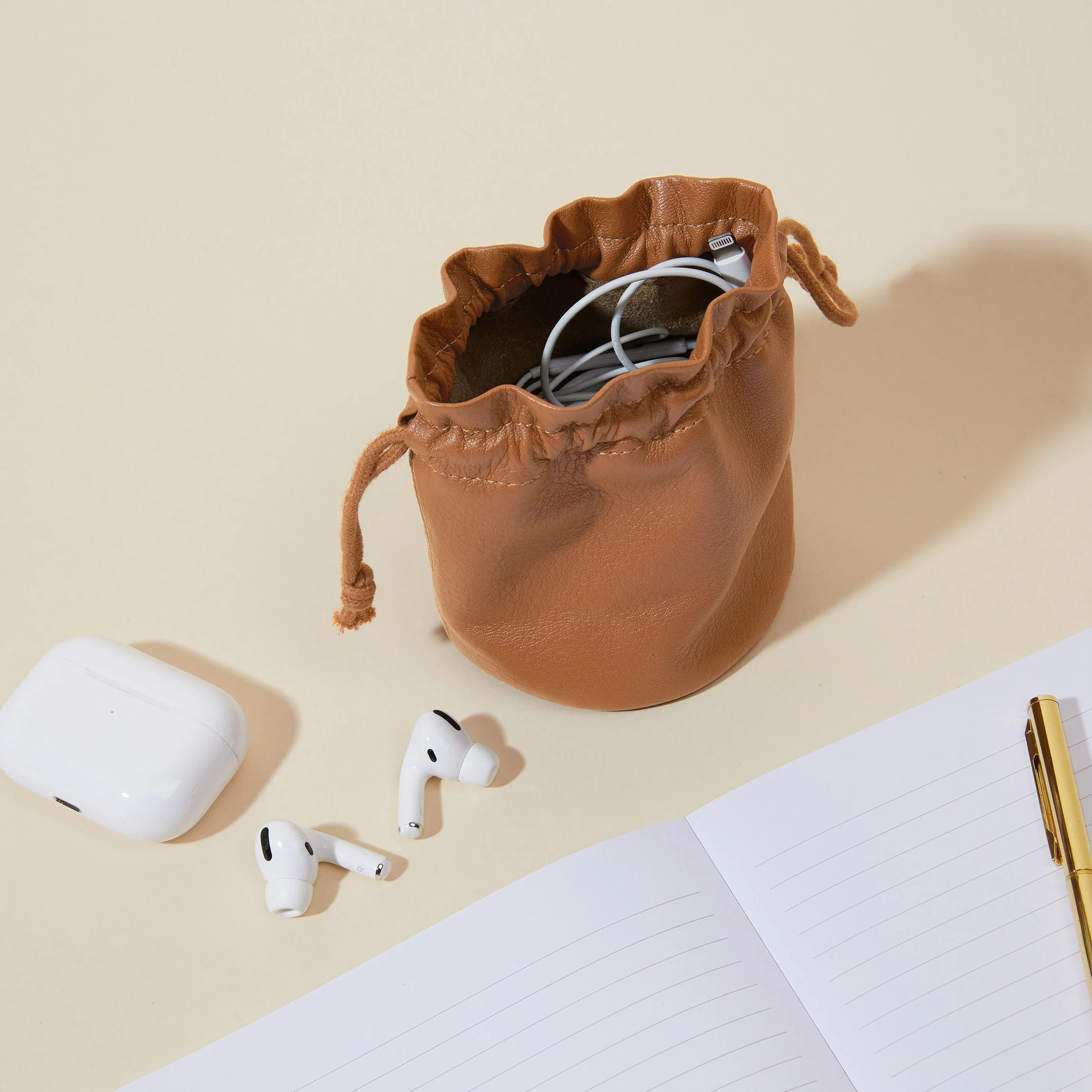 Round Drawstring Pouch Cognac - Image 3