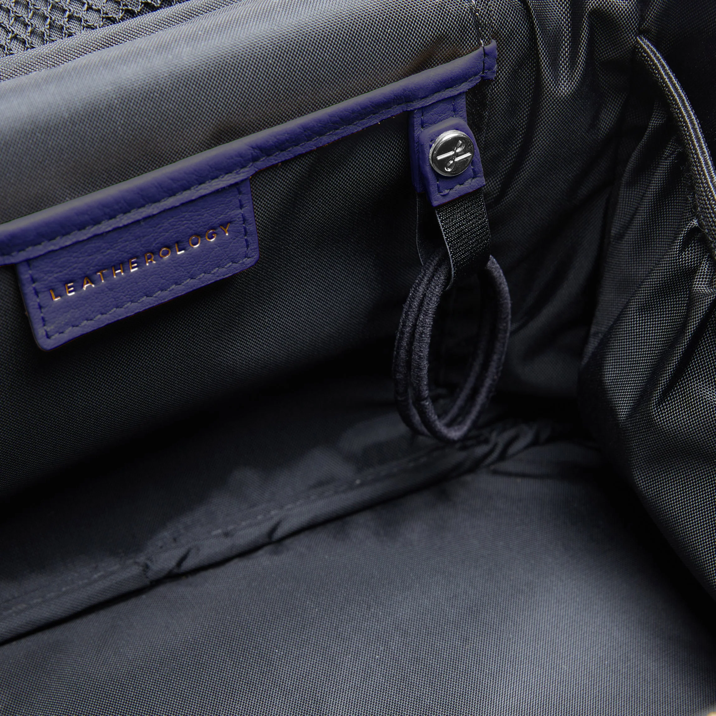 XL Train Case Regatta Blue - Image 4